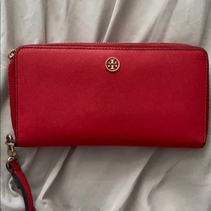 Tory Burch wallet